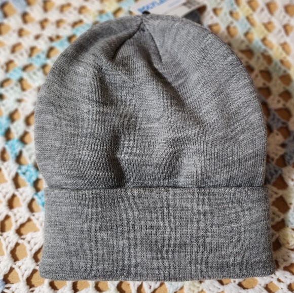Beanie - Picture 3 of 4